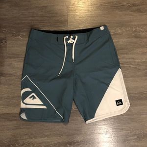 Quicksilver Boardshort 34x20